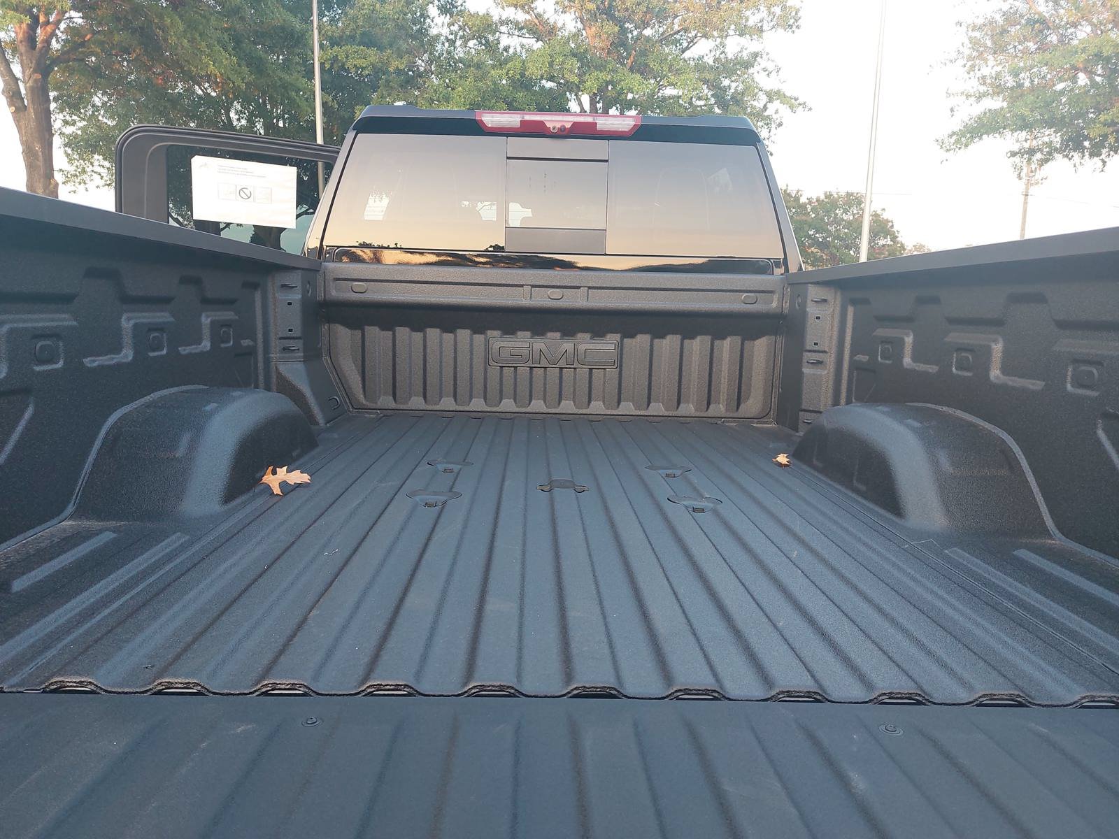 New 2026 GMC Sierra 2500 Denali Ultimate AWD/4WD image 12