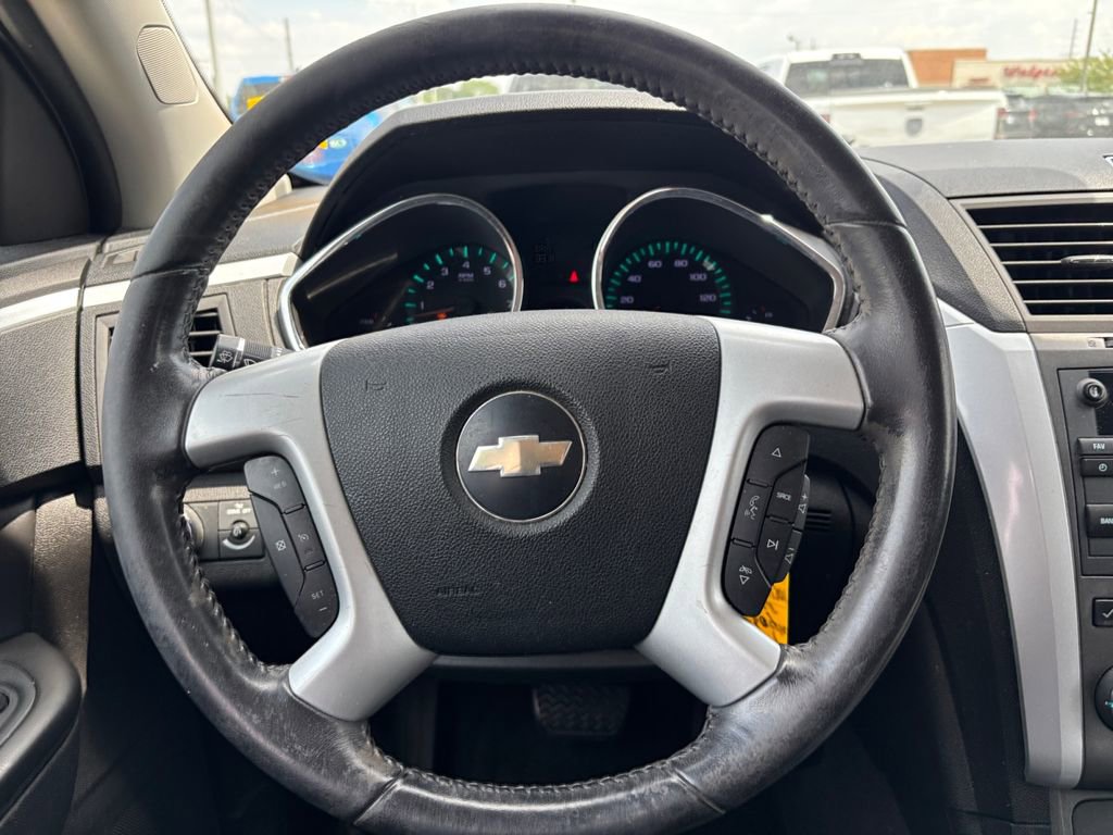 Used 2010 Chevrolet Traverse LT FWD image 29