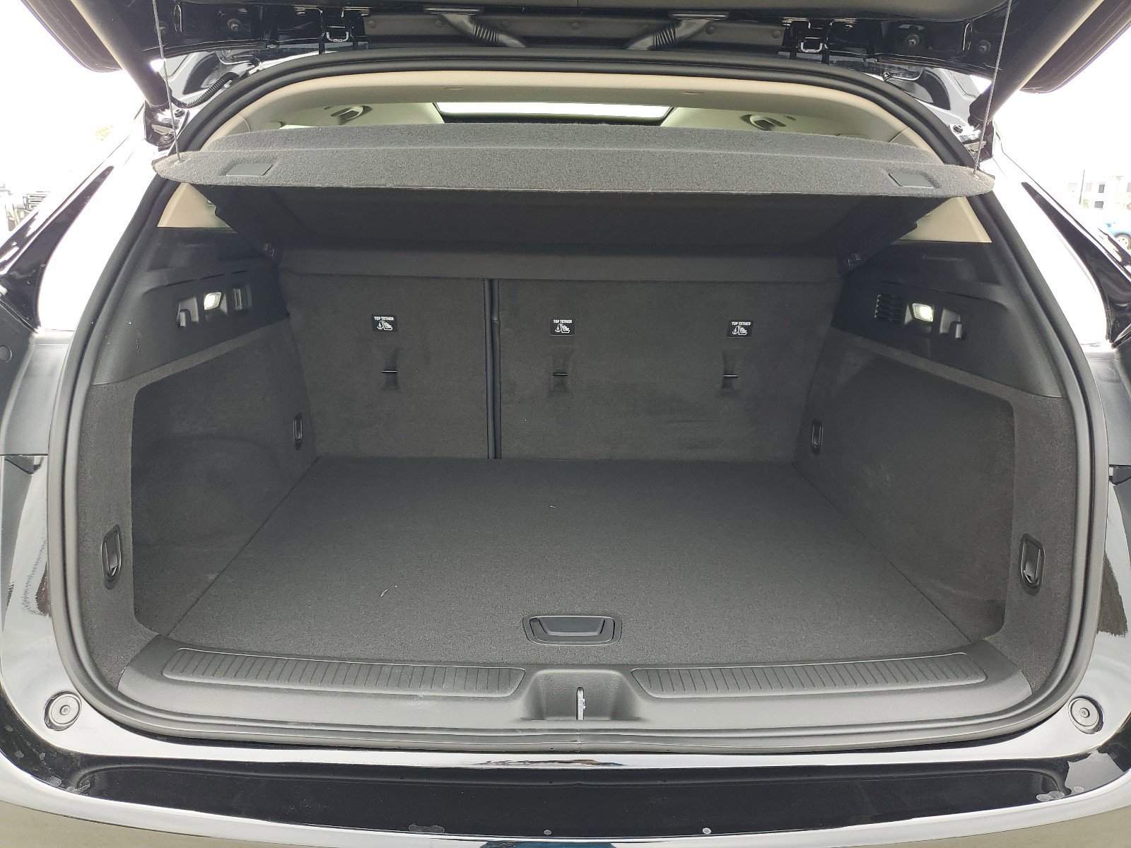 Used 2023 Buick Envision Avenir image 12