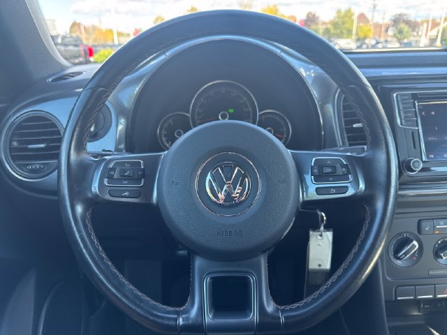 Used 2017 Volkswagen Beetle 1.8T SE FWD image 16