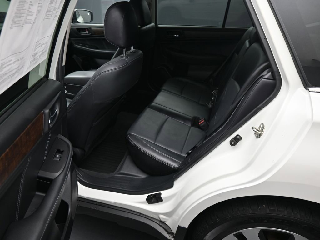 Used 2018 Subaru Outback 3.6R Limited image 20