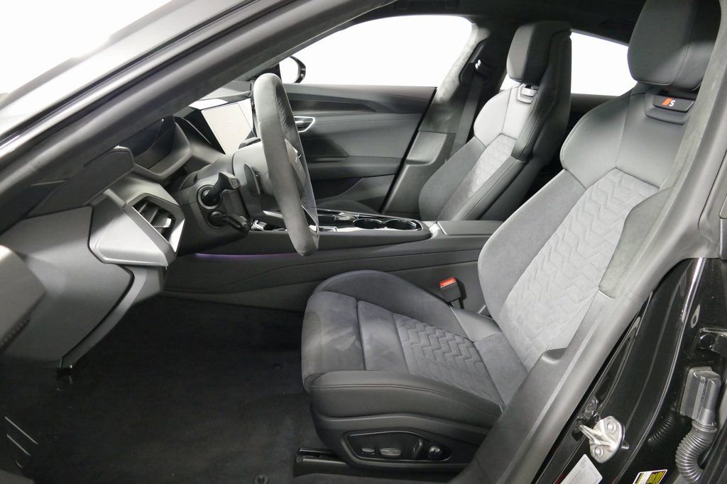 New 2026 Audi S e-tron GT Prestige image 13