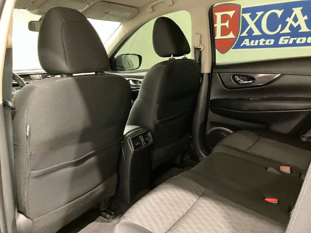 Used 2018 Nissan Rogue SV image 38