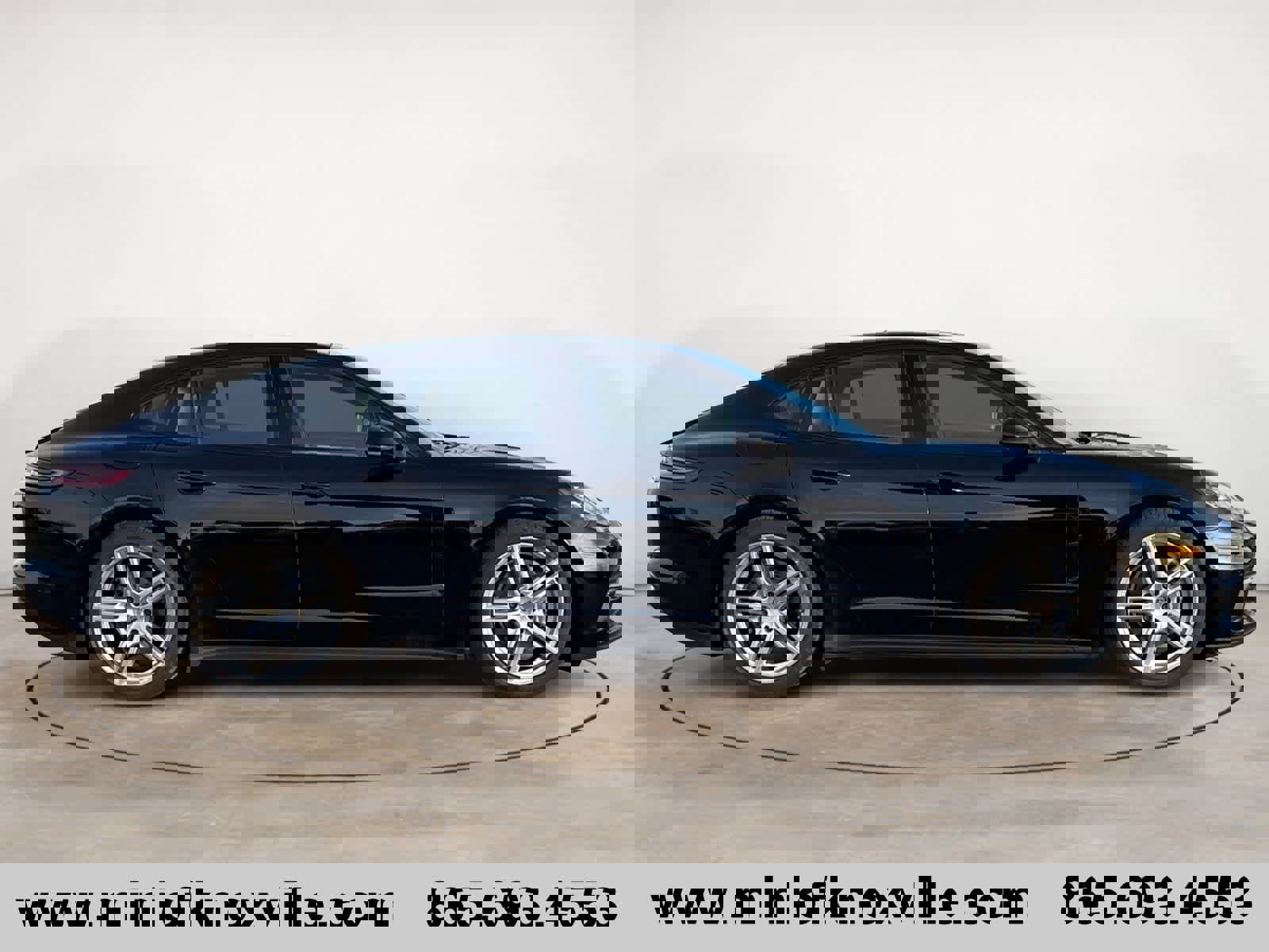 Used 2018 Porsche Panamera 4 image 2