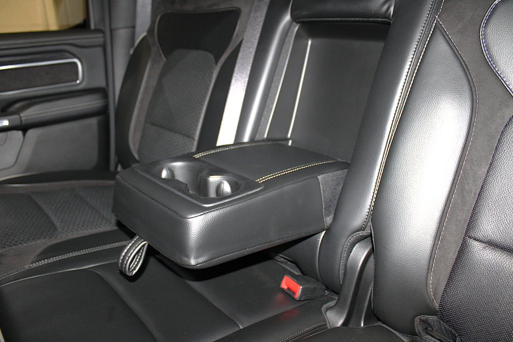 Used 2023 RAM 1500 Laramie AWD/4WD image 30