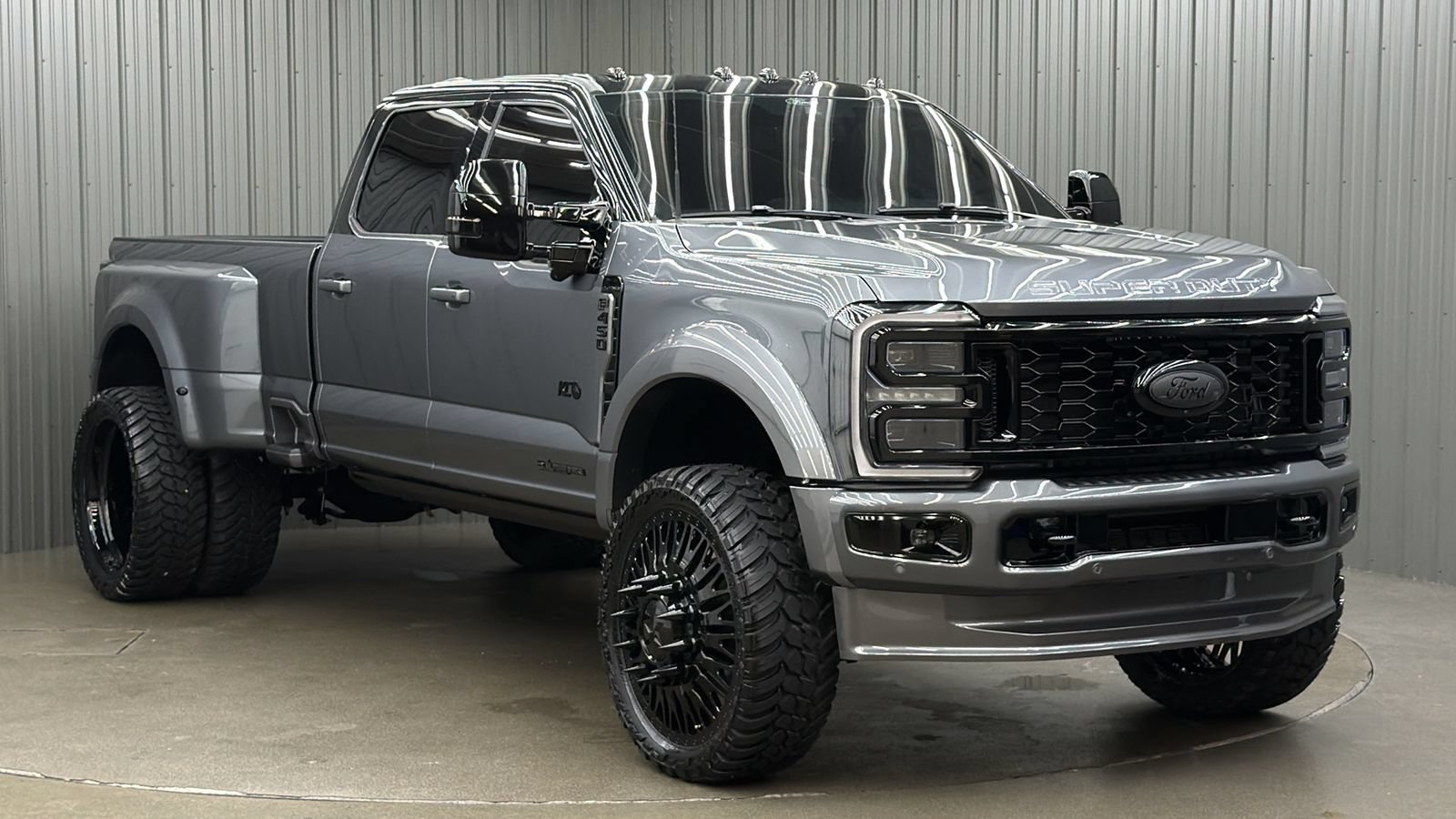 Used 2026 Ford F450 Platinum w/ FX4 Off-Road Package AWD/4WD image 7