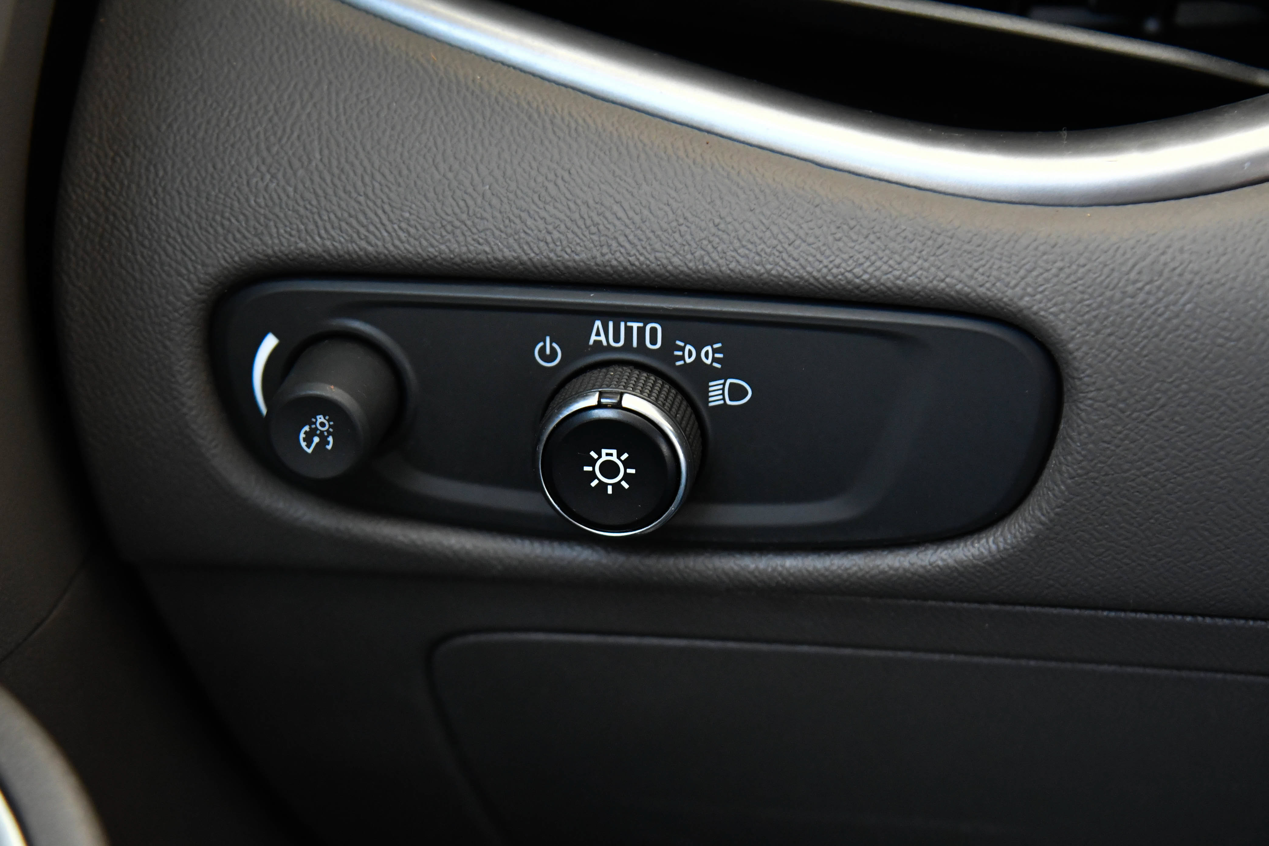 Used 2022 Chevrolet Malibu LT FWD image 30