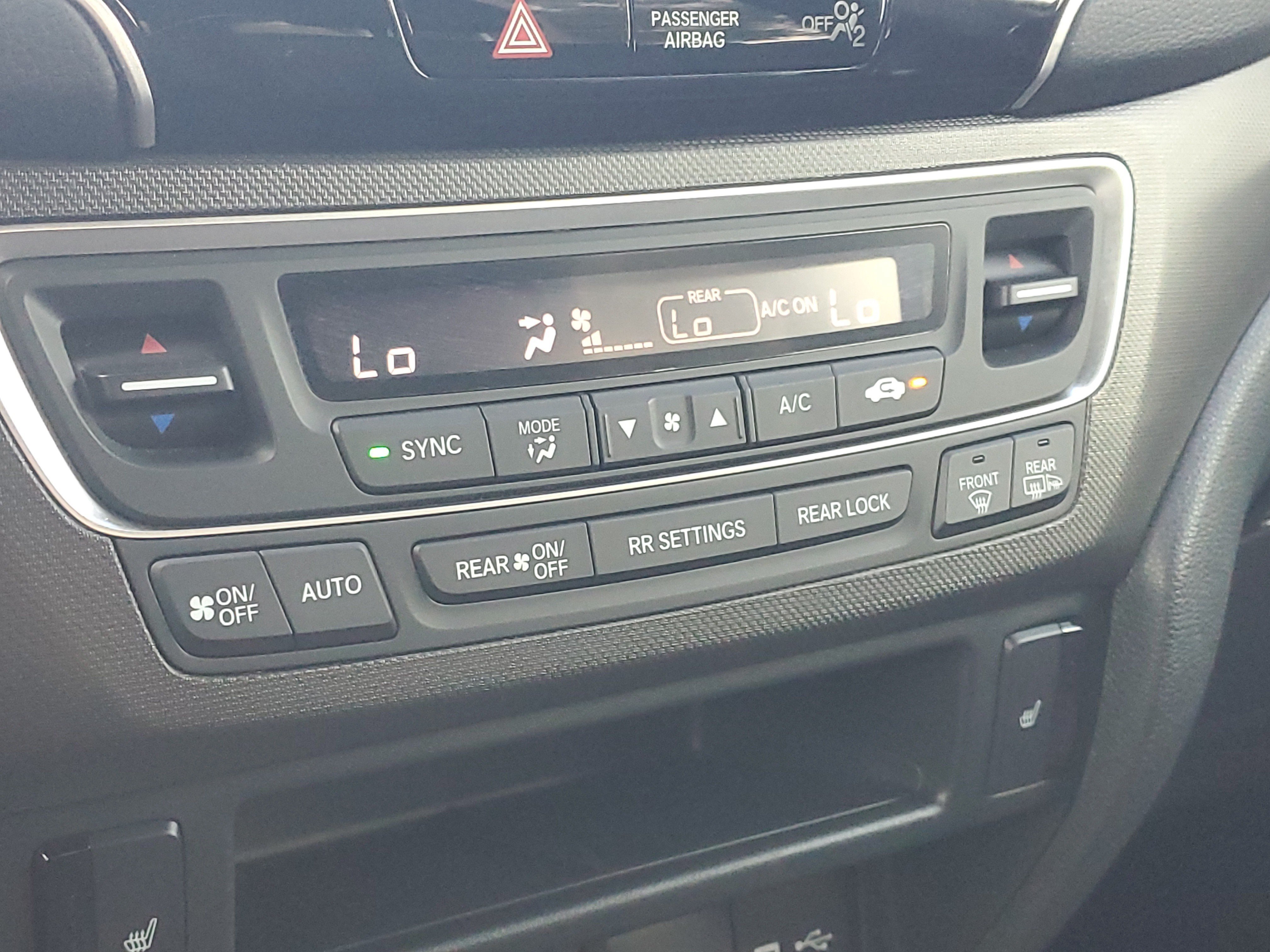 Used 2022 Honda Pilot TrailSport image 29