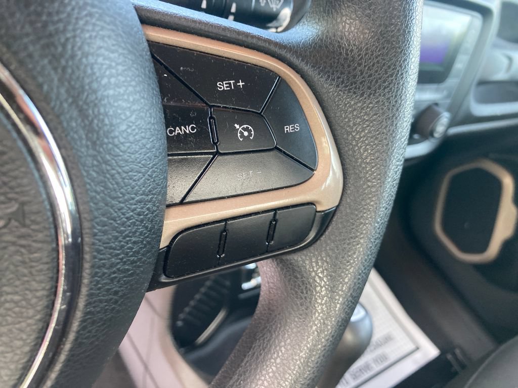 Used 2017 Jeep Renegade Sport w/ Power & Air Group FWD image 37