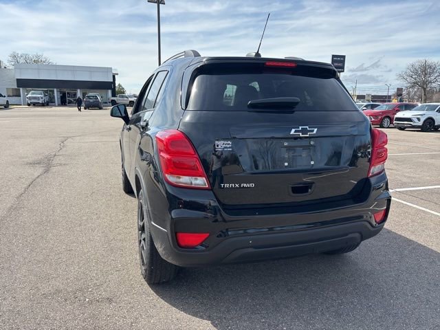 Used 2022 Chevrolet Trax LT w/ Midnight Edition image 10