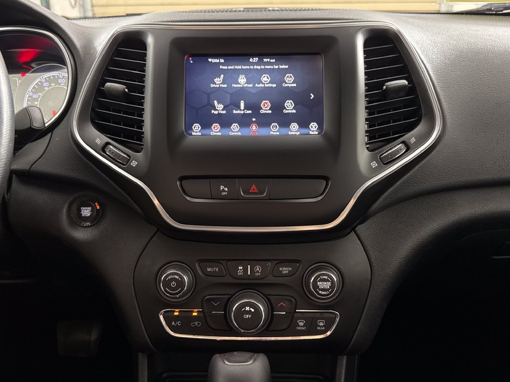 Used 2020 Jeep Cherokee Latitude Plus w/ Cold Weather Group AWD/4WD image 19