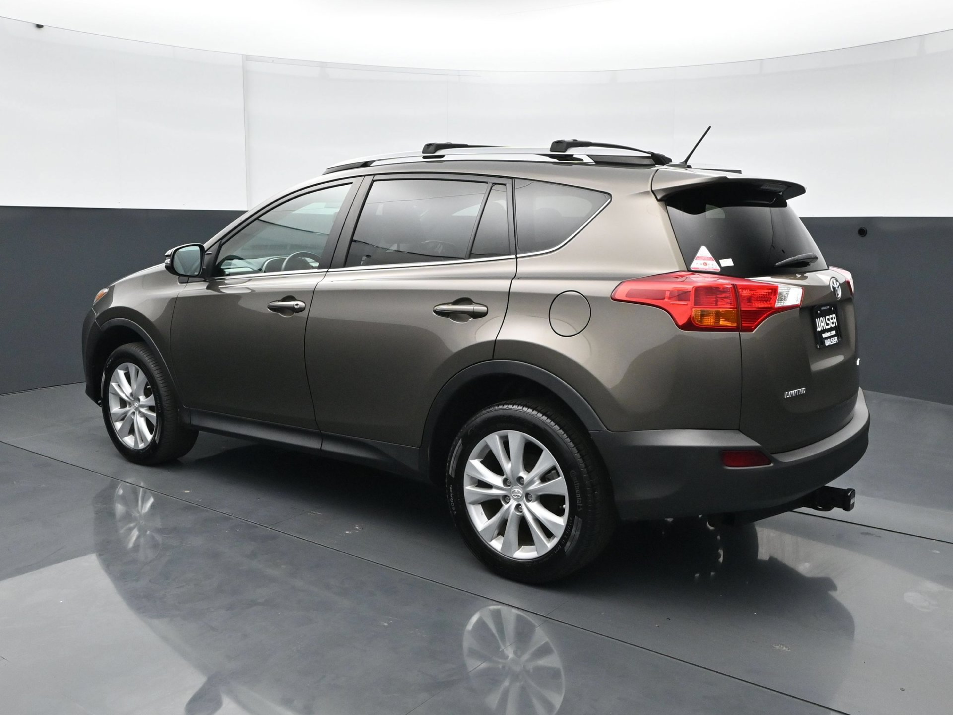 Used 2014 Toyota RAV4 Limited AWD/4WD image 3