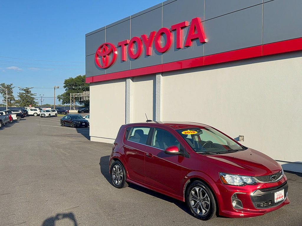 Used 2018 Chevrolet Sonic LT w/ Convenience Package