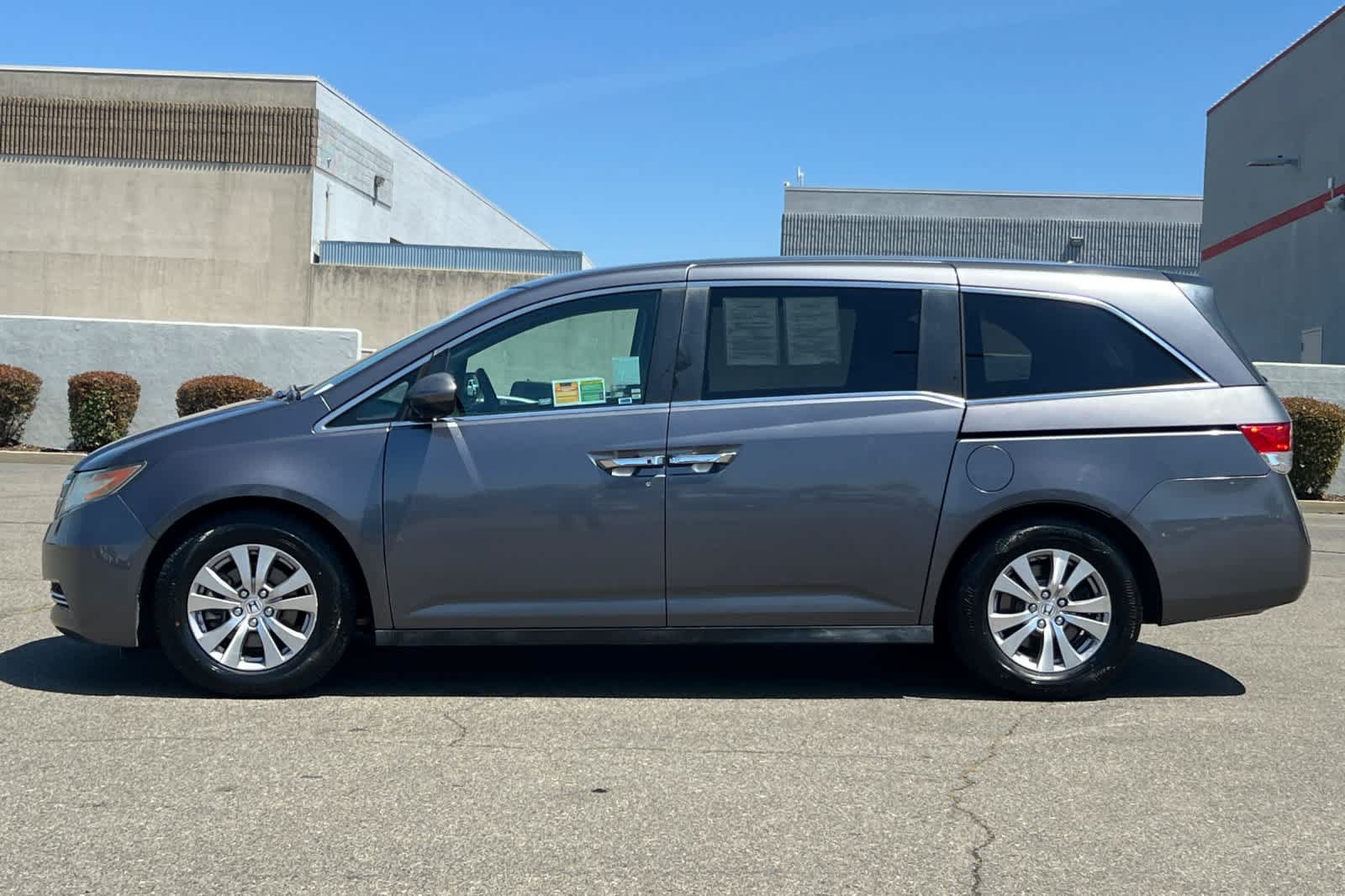 Used 2016 Honda Odyssey SE image 9