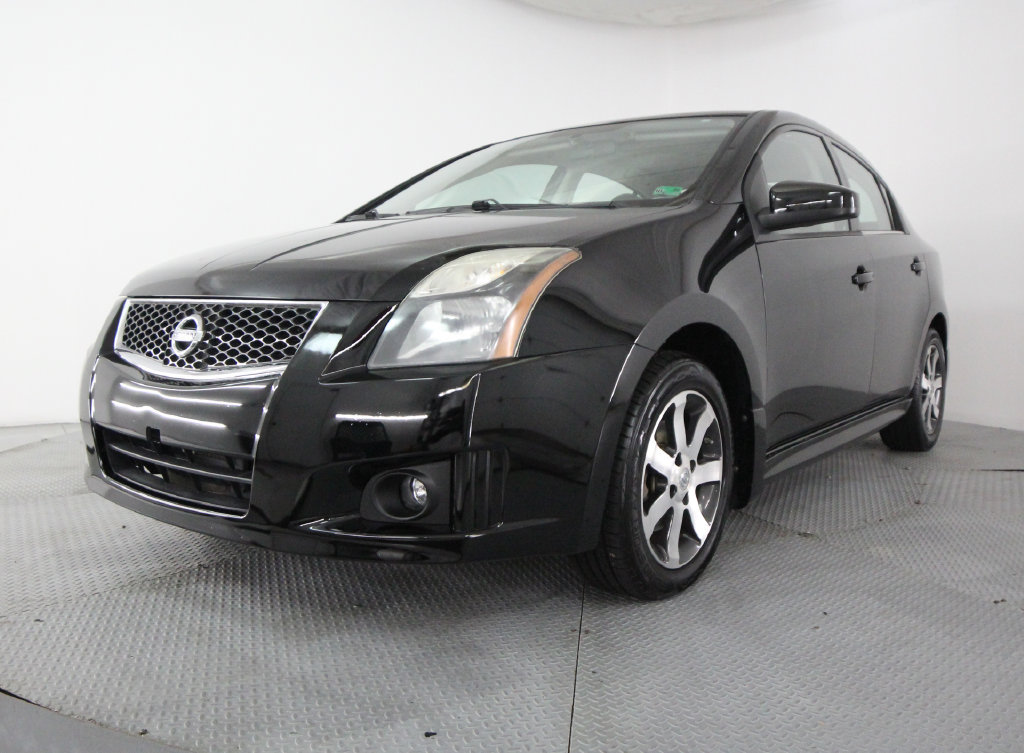 Used 2012 Nissan Sentra 2.0 SR w/ Special Edition Pkg FWD image 3