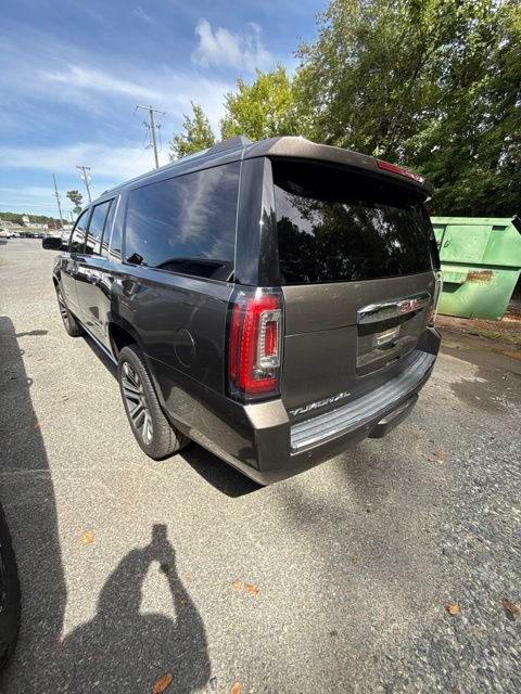 Used 2019 GMC Yukon XL Denali w/ Denali Ultimate Package AWD/4WD image 5