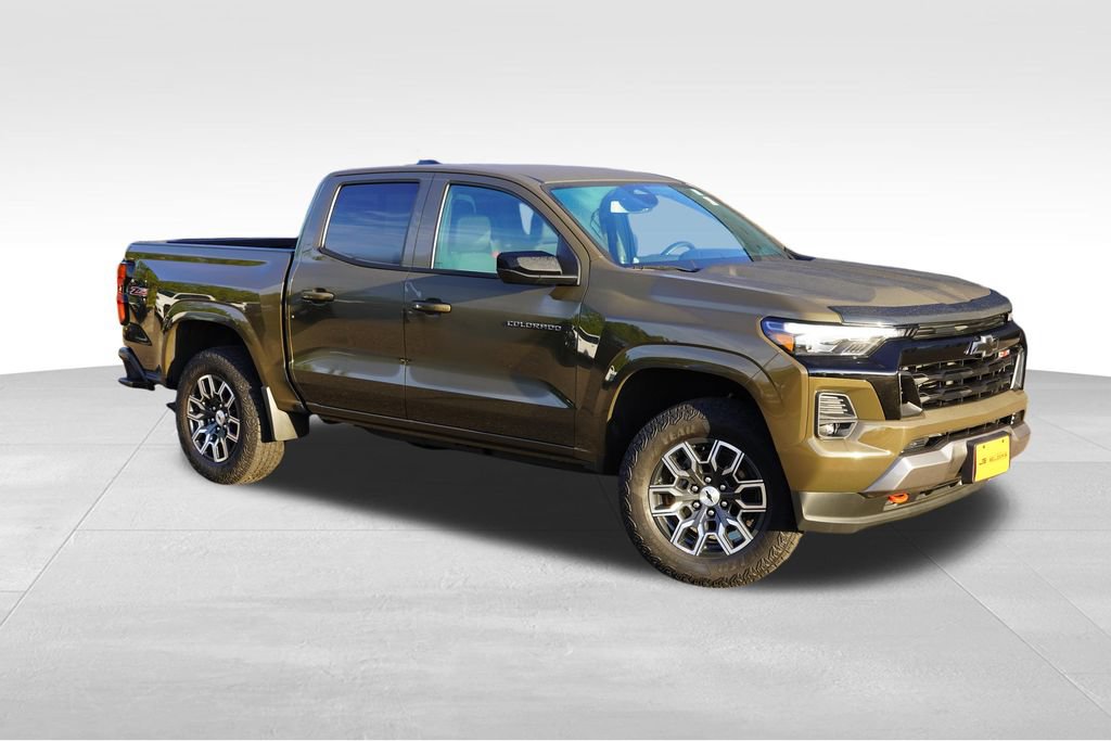 Certified 2023 Chevrolet Colorado Z71 w/ Z71 Convenience Package 2 AWD/4WD image 2