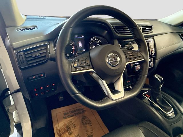 Used 2018 Nissan Rogue SL w/ Premium Package image 12