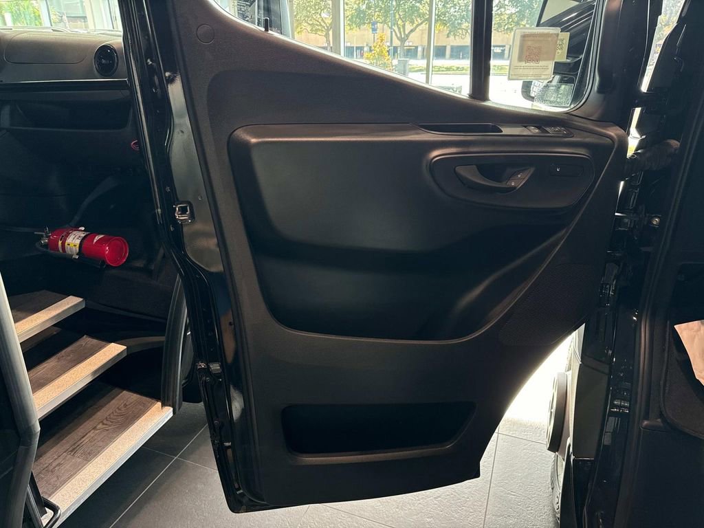 Used 2025 Mercedes-Benz Sprinter 3500 image 20