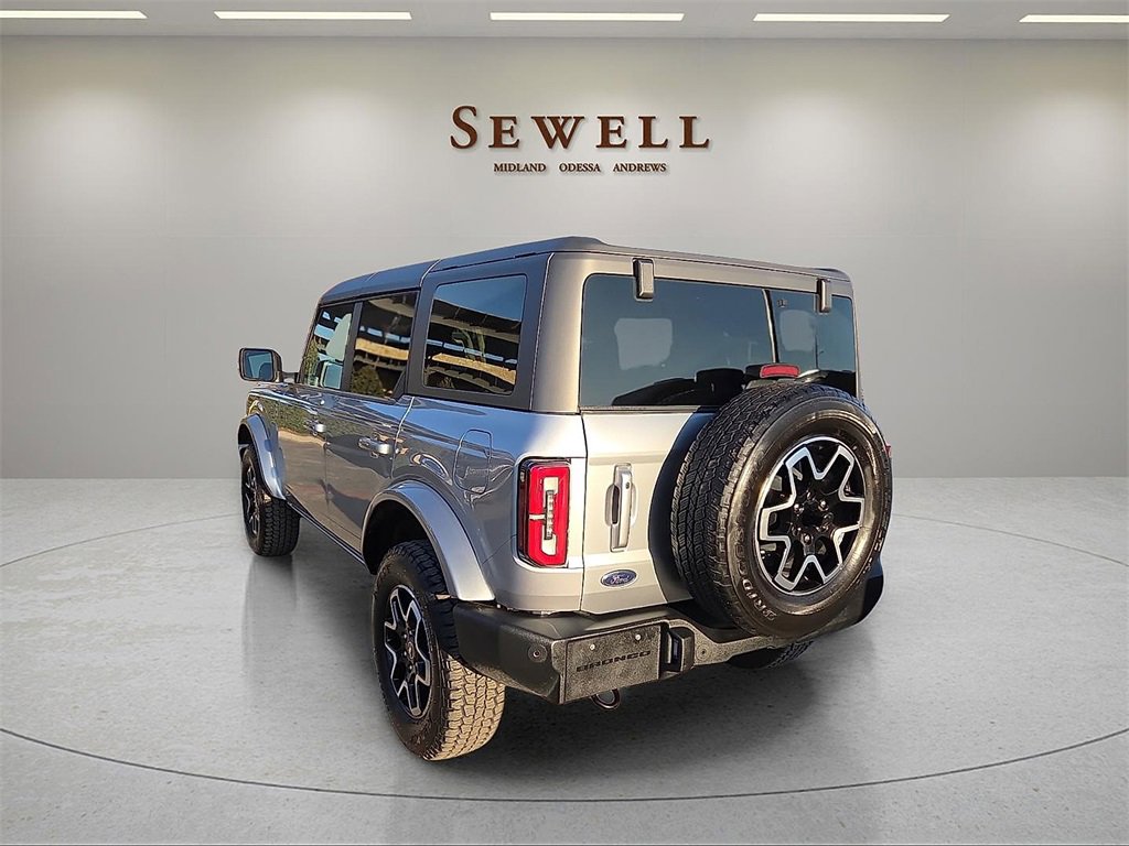Used 2023 Ford Bronco Outer Banks image 3