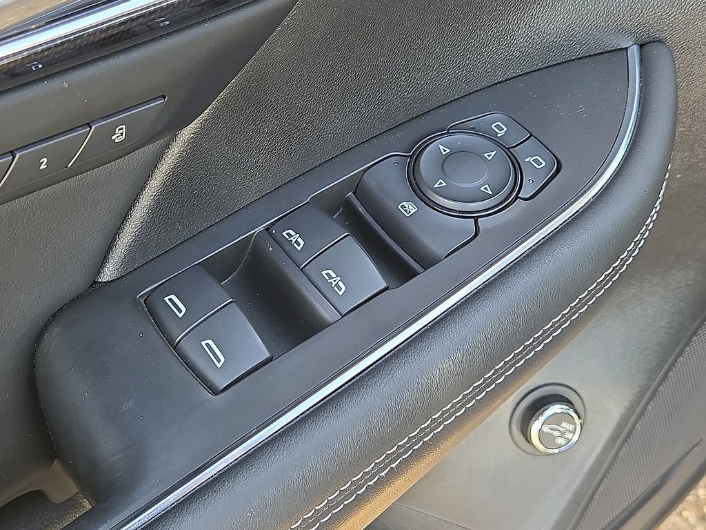 Used 2023 Buick Envision Essence image 22