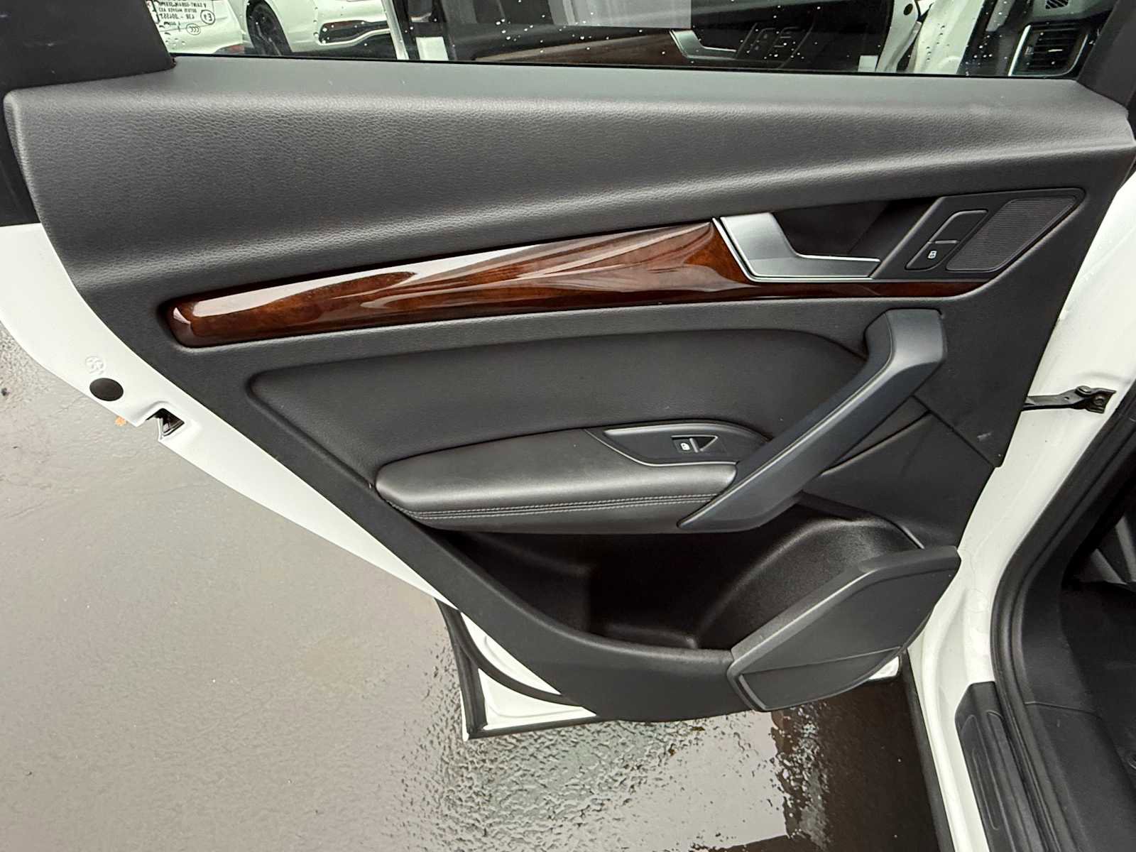 Used 2019 Audi Q5 2.0T Premium Plus w/ Premium Plus Package image 19