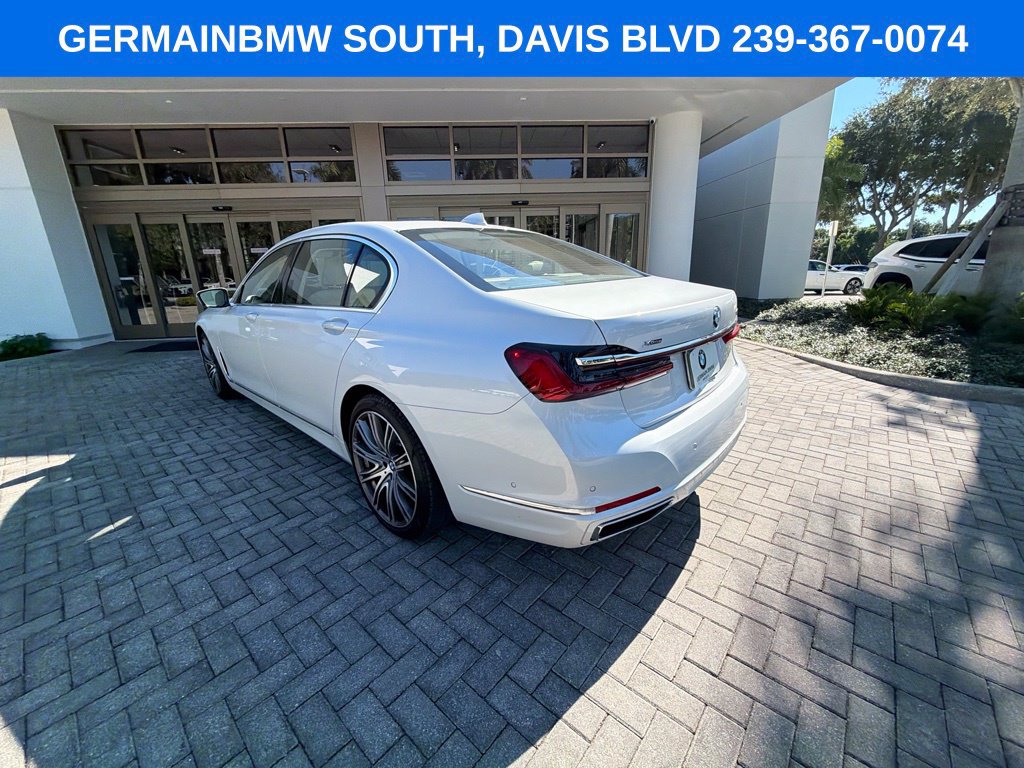 Used 2022 BMW 750i xDrive w/ Luxury Rear Seating Package AWD/4WD image 8
