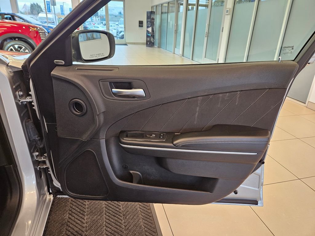 Used 2023 Dodge Charger SXT image 24