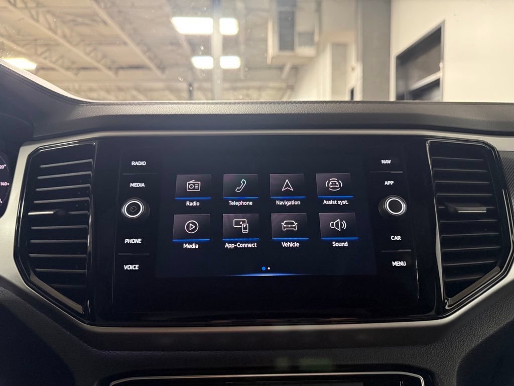Used 2023 Volkswagen Atlas Cross Sport SEL AWD/4WD image 12