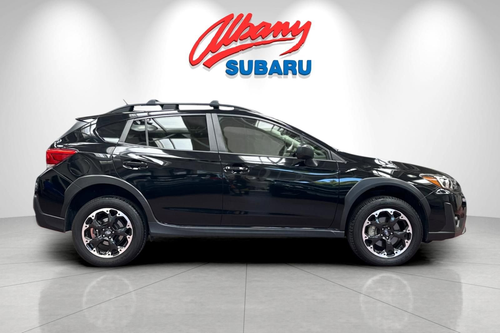 Used 2023 Subaru Crosstrek 2.0i AWD/4WD image 3