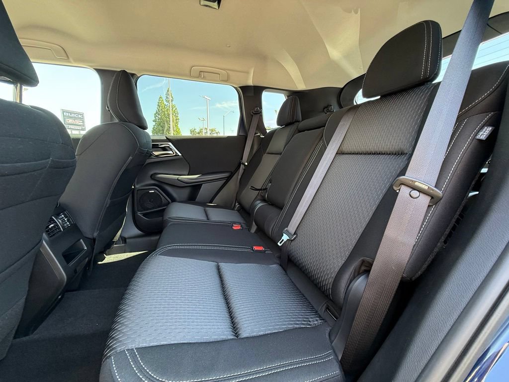 New 2026 Mitsubishi Outlander ES FWD image 37