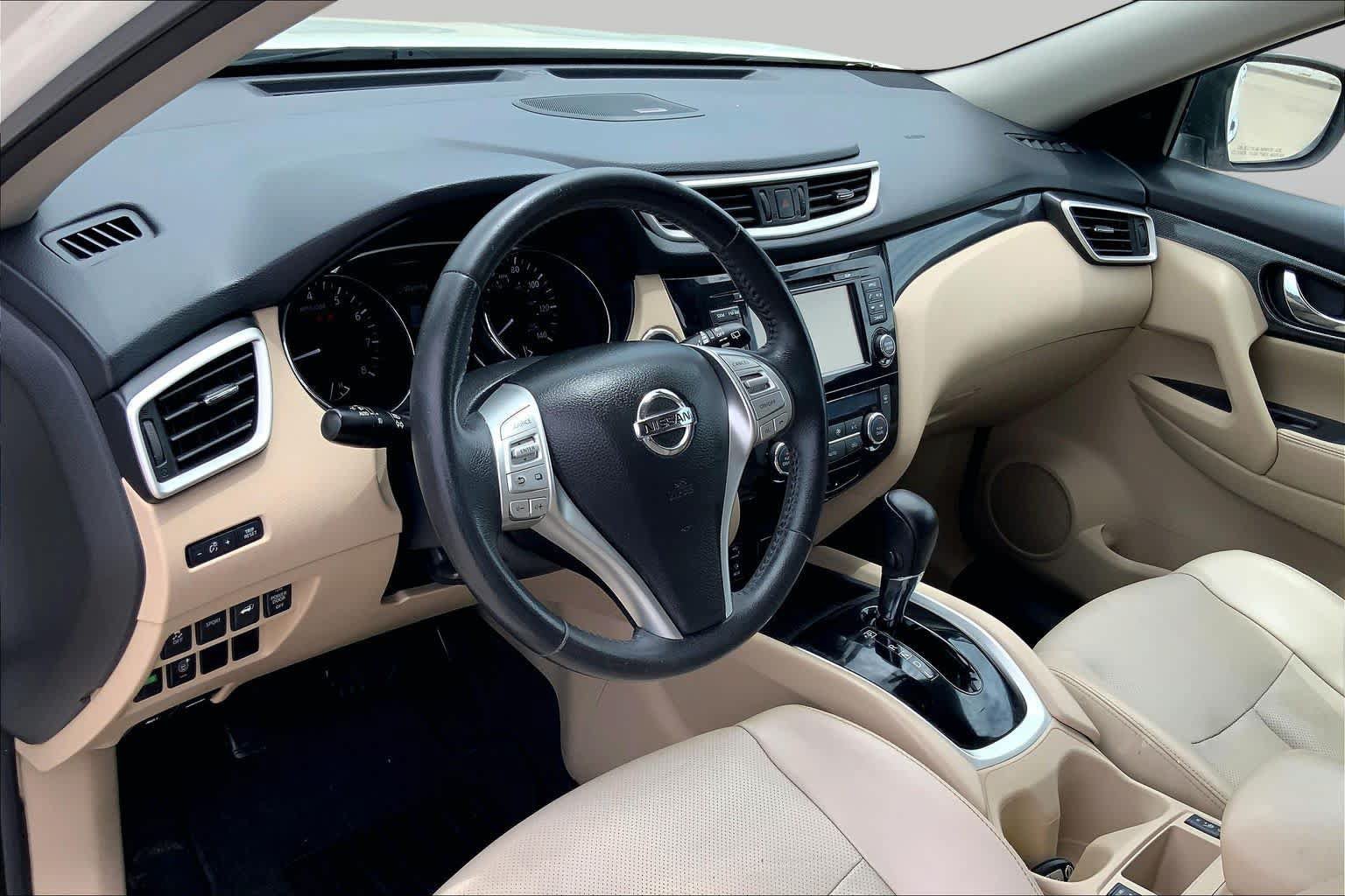 Used 2016 Nissan Rogue SL w/ SL Premium Package FWD image 18