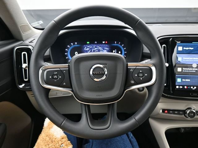 Used 2024 Volvo XC40 B5 Plus w/ Protection Package Premier image 23