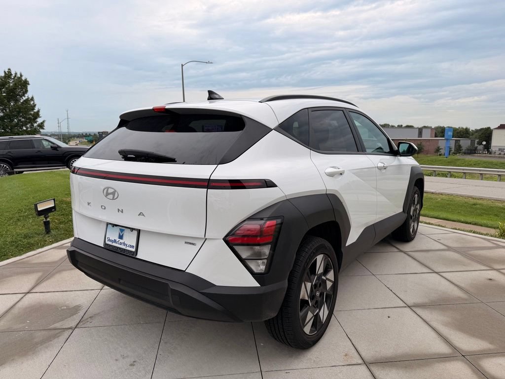 Used 2025 Hyundai Kona SEL AWD/4WD image 9