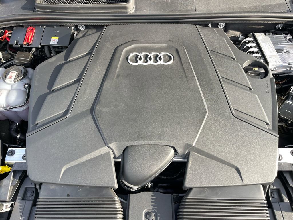 Used 2024 Audi Q8 Prestige image 39