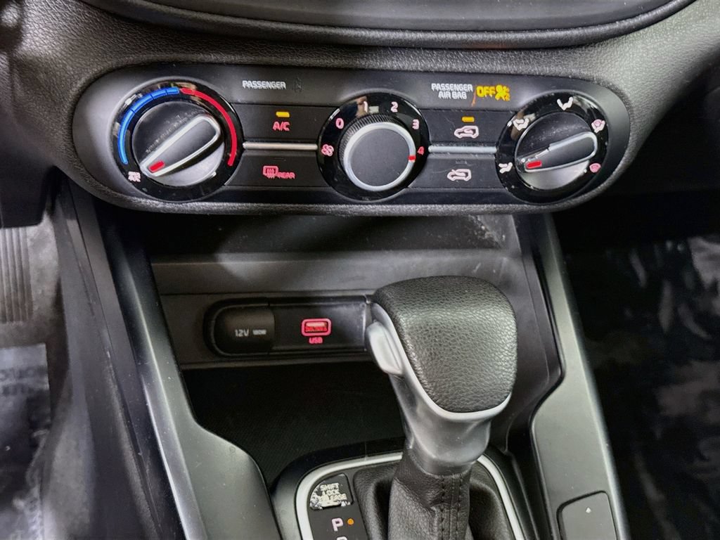 Used 2020 Kia Soul LX FWD image 7