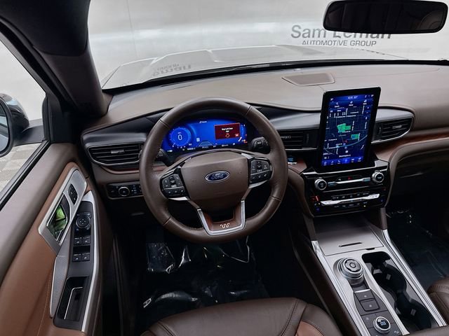 Used 2024 Ford Explorer King Ranch w/ Technology Package image 24