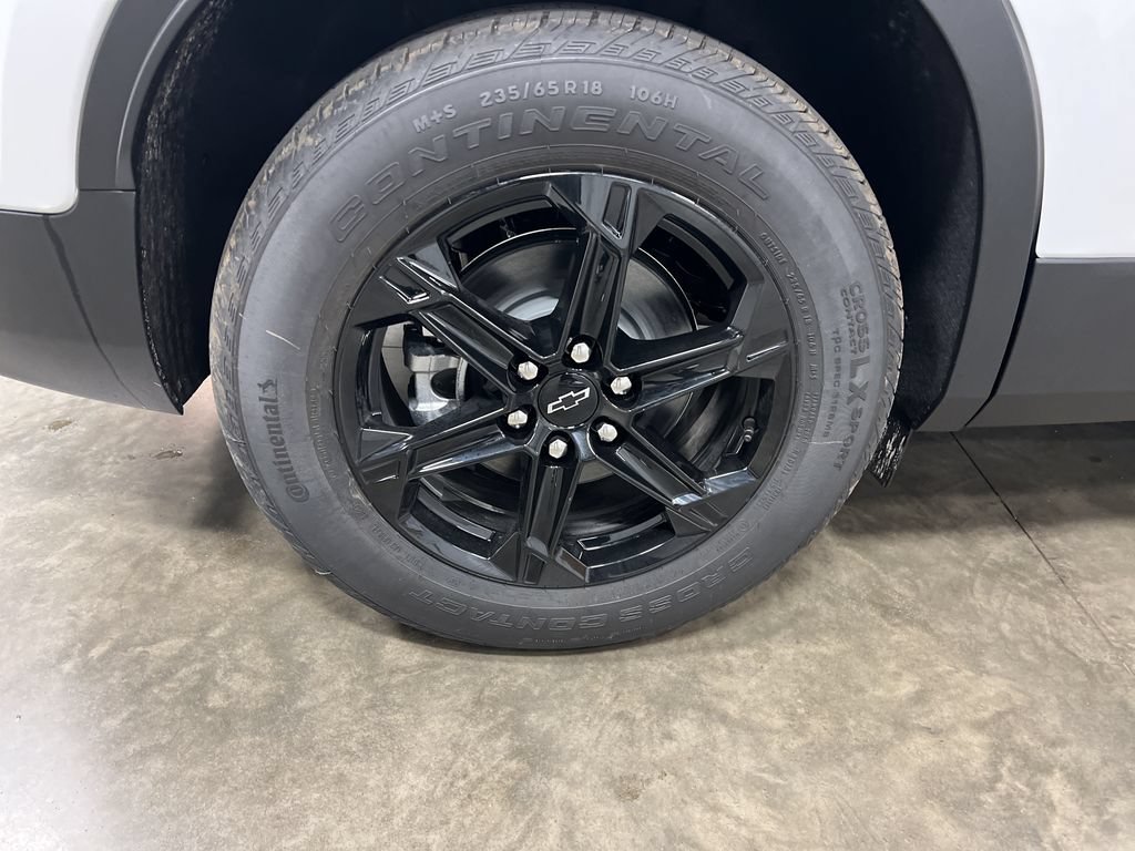 New 2026 Chevrolet Blazer LT w/ Sound & Technology Package AWD/4WD image 9