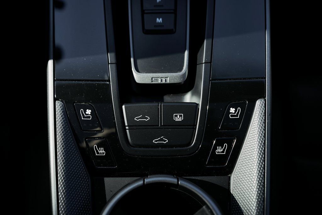 Used 2024 Porsche 911 Carrera S w/ Sport Package image 57