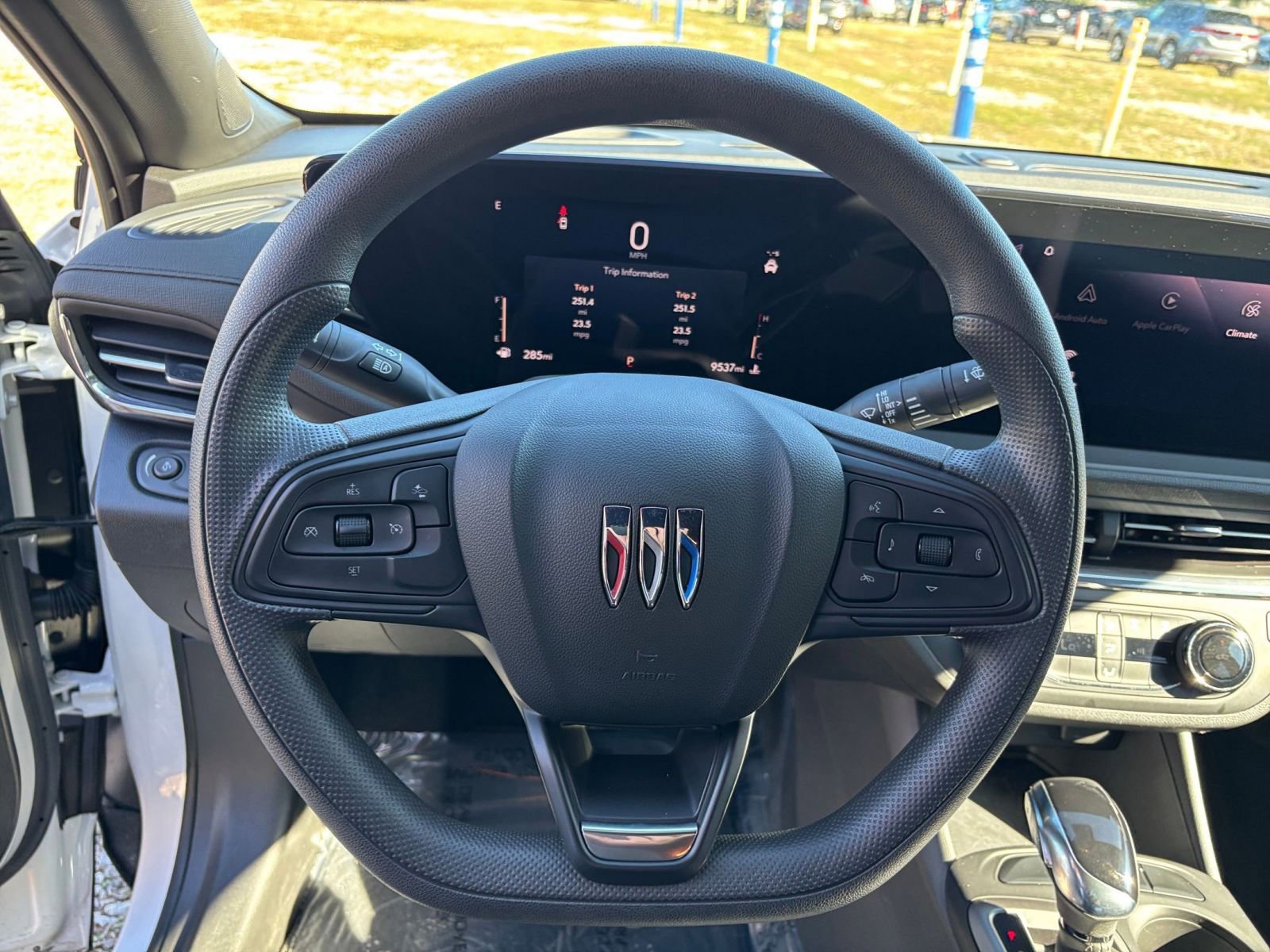 Used 2025 Buick Envista Preferred image 28