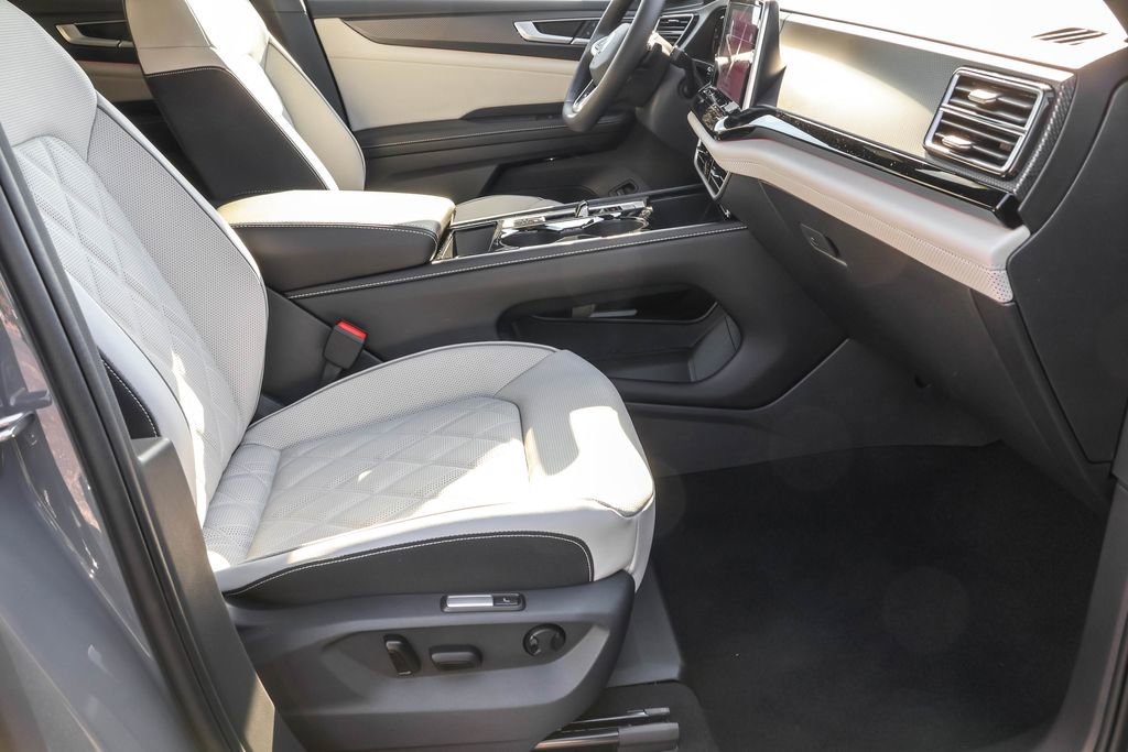 New 2026 Volkswagen Atlas Cross Sport SEL Premium R-Line image 42