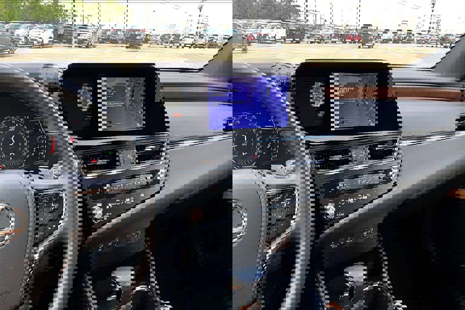 Used 2025 Lexus ES 350 w/ Premium Package image 7