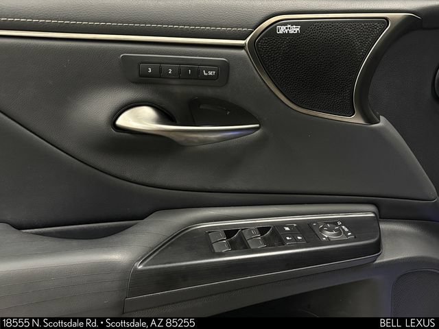 Used 2021 Lexus ES 300h w/ Accessory Package FWD image 11