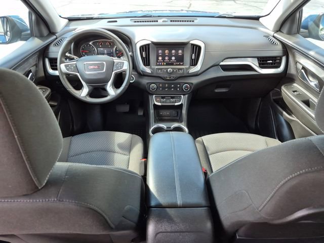 Used 2024 GMC Terrain SLE image 17