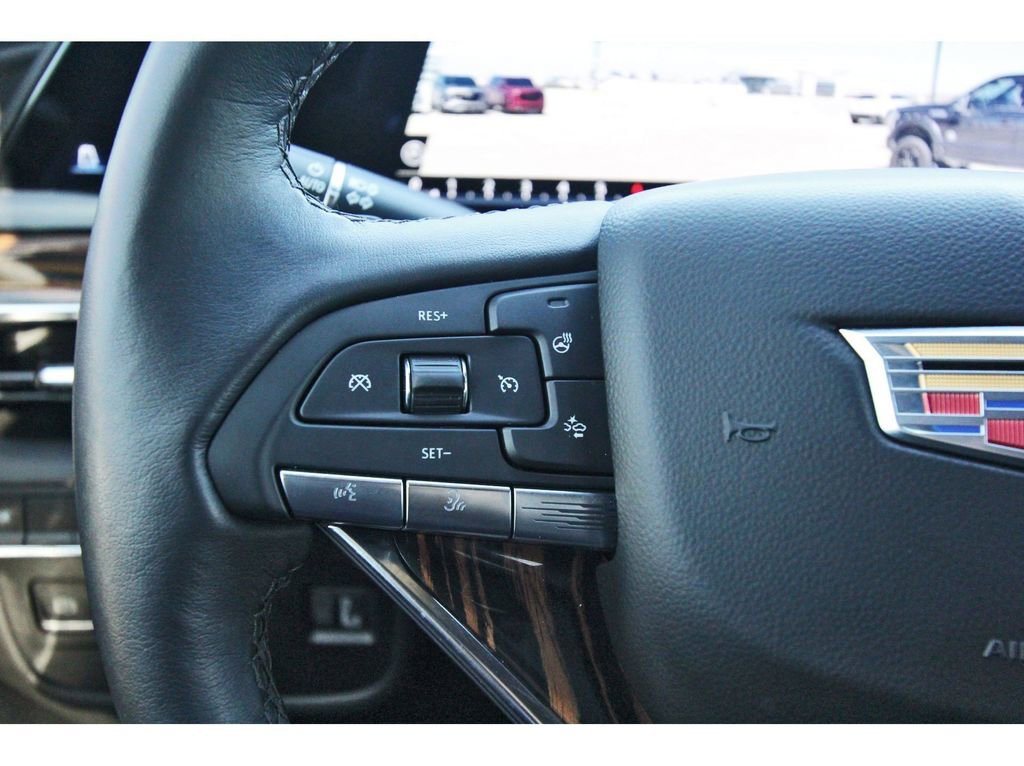 Used 2024 Cadillac Escalade Luxury image 16