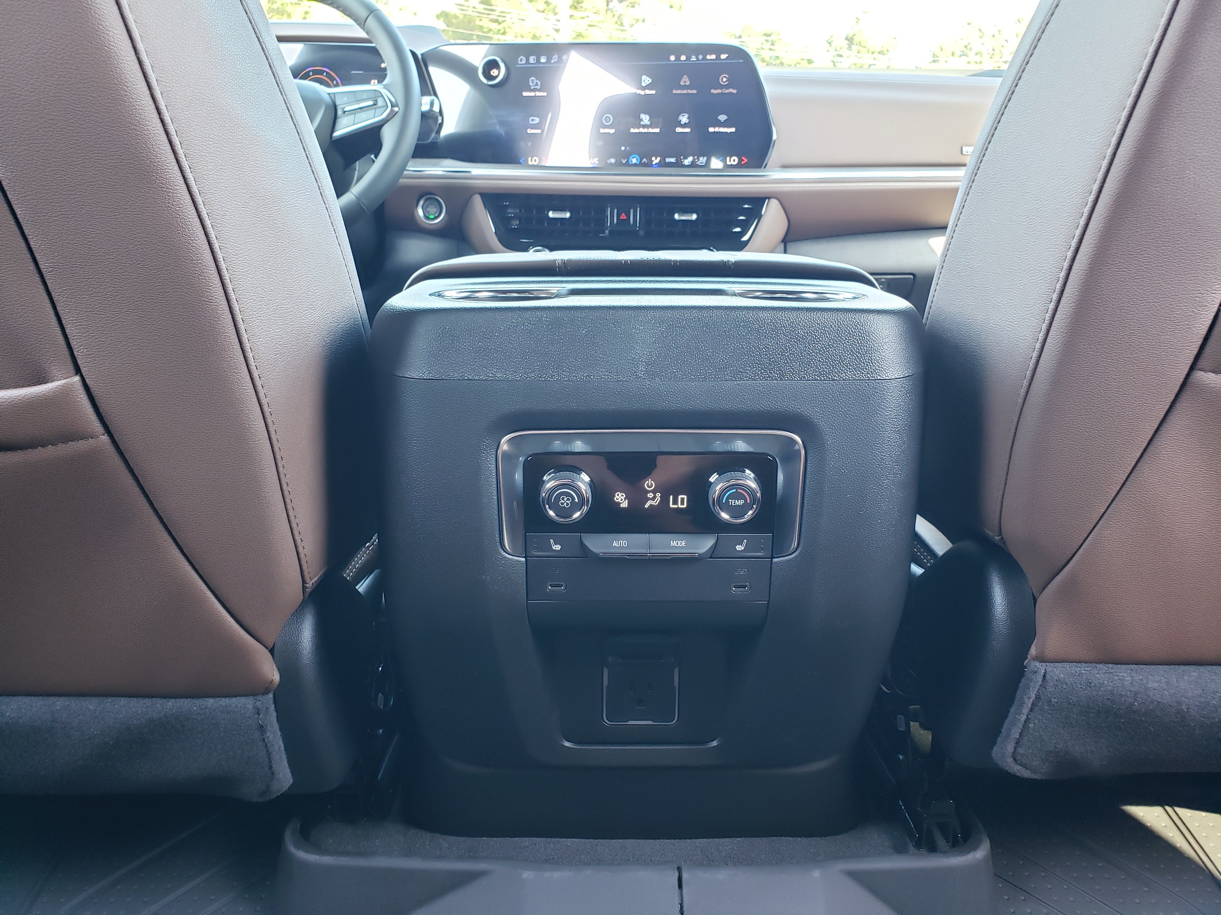 New 2026 Chevrolet Tahoe High Country w/ Sun And Tow Package RWD image 36