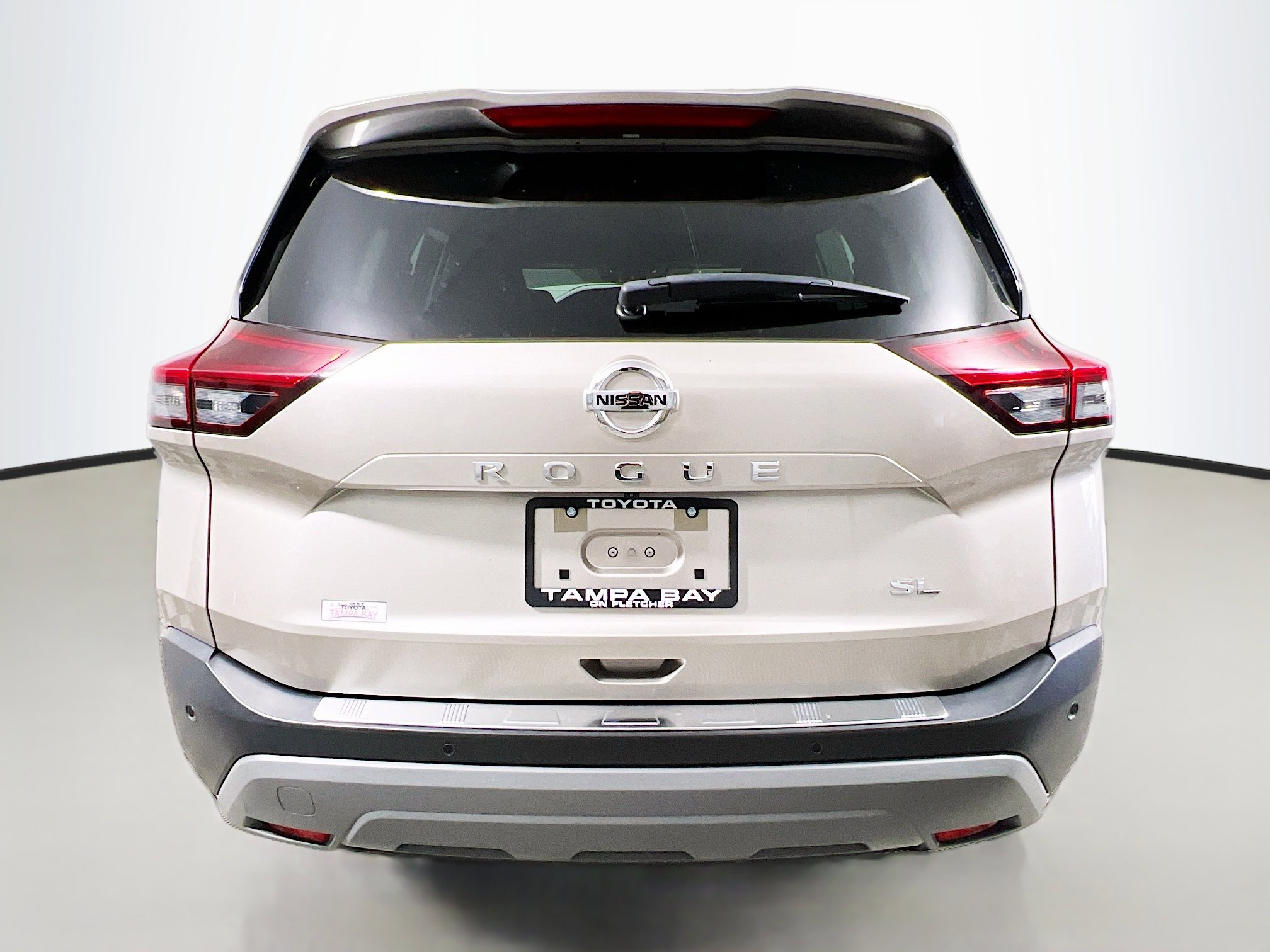 Used 2021 Nissan Rogue SL w/ Premium Package FWD image 6