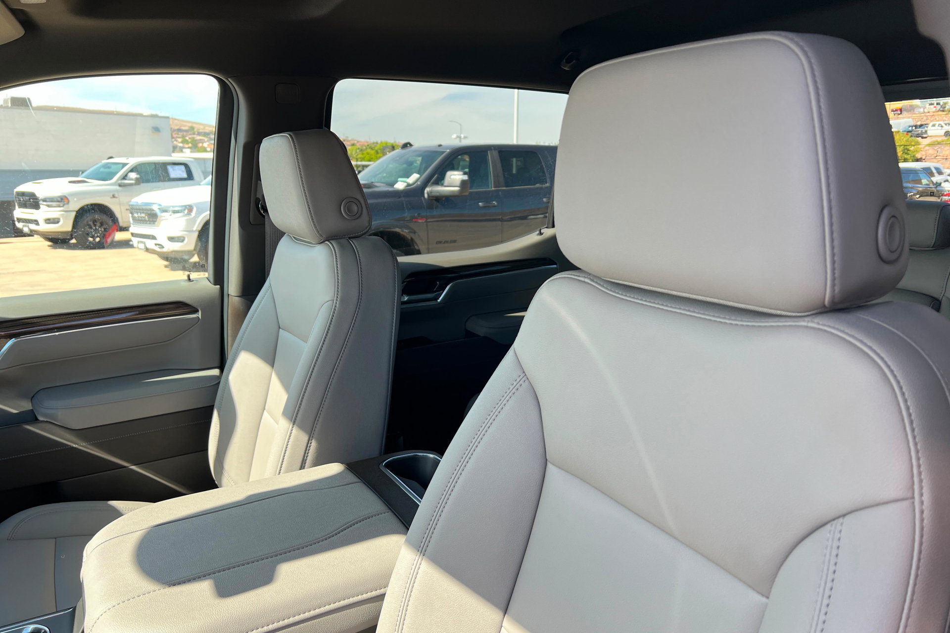 New 2026 Chevrolet Silverado 1500 LT Trail Boss w/ Convenience Package II AWD/4WD image 17