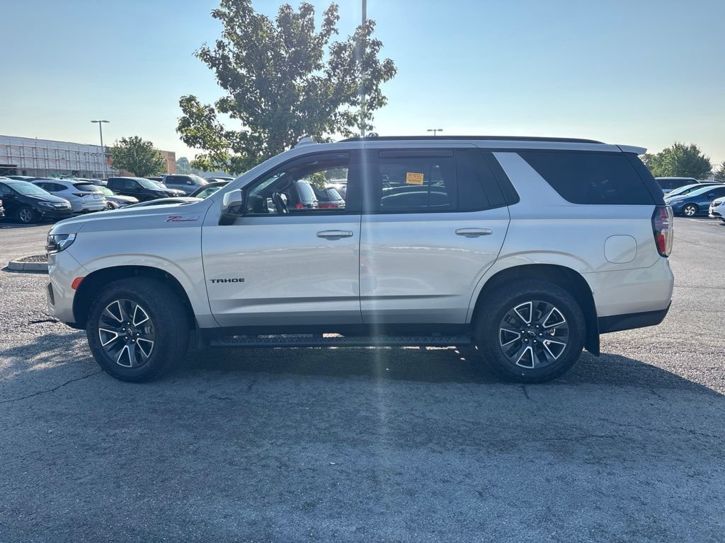 Used 2023 Chevrolet Tahoe Z71 w/ Luxury Package AWD/4WD image 7
