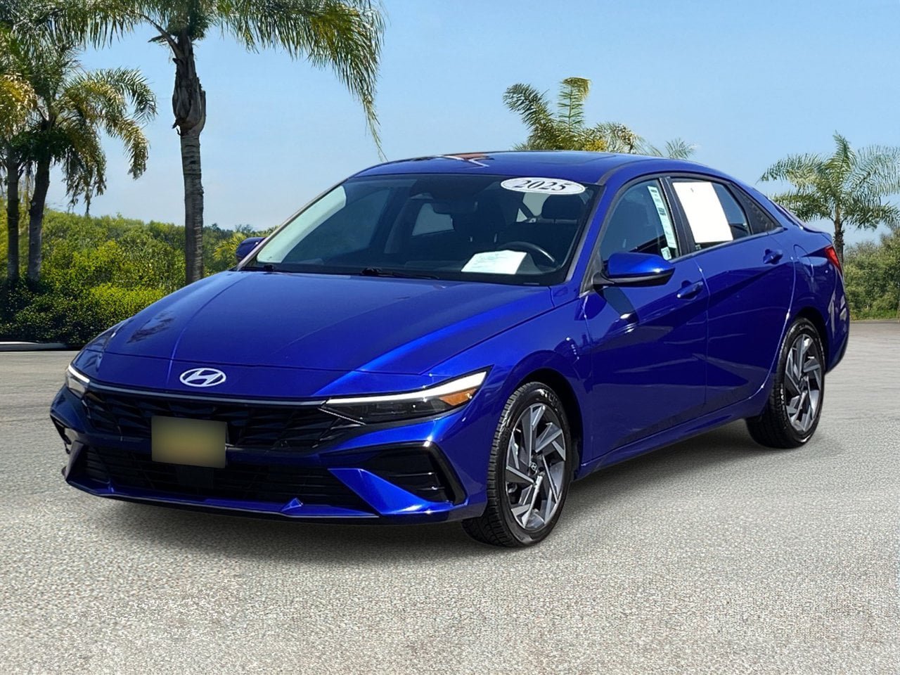 Used 2025 Hyundai Elantra SEL FWD image 2
